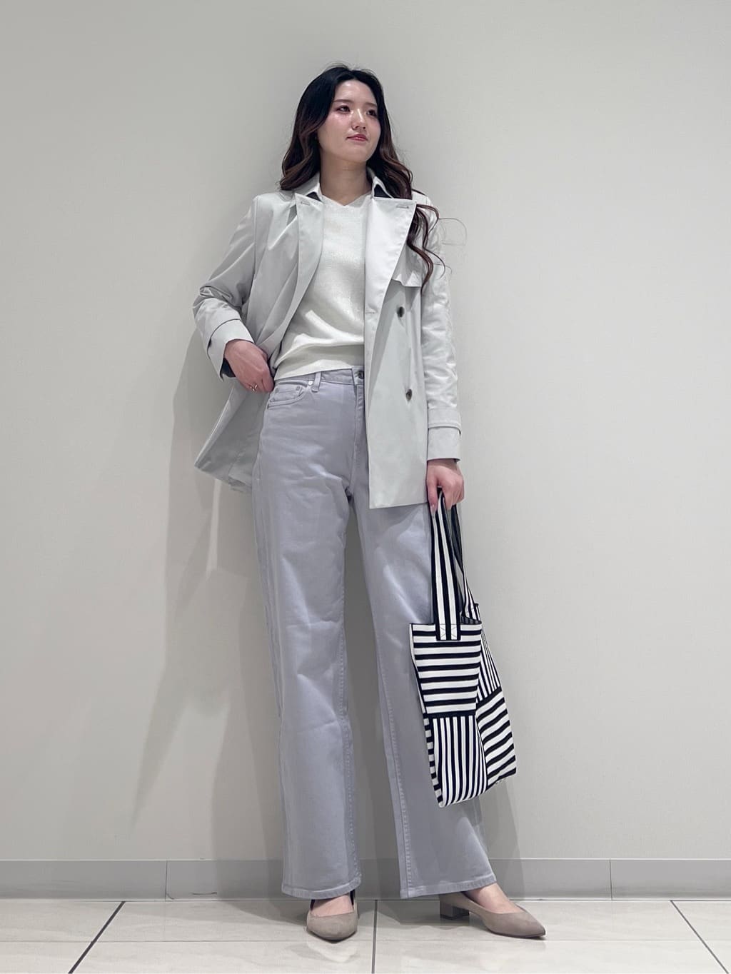 T.Kさんの「INDIVI｜【花粉付着防止／撥水／UVケア】名品トレンチコート」を使ったコーディネート