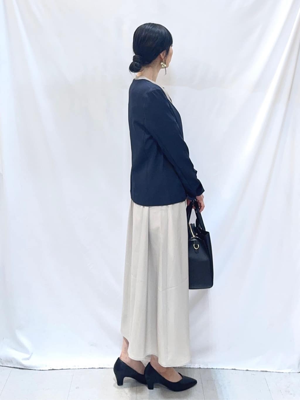 𝐇𝐢𝐫𝐨𝐦𝐢さんの「SHOO･LA･RUE｜【洗濯機可/UV/SS-3L】すっきり好印象 ノーカラージャケット」を使ったコーディネート