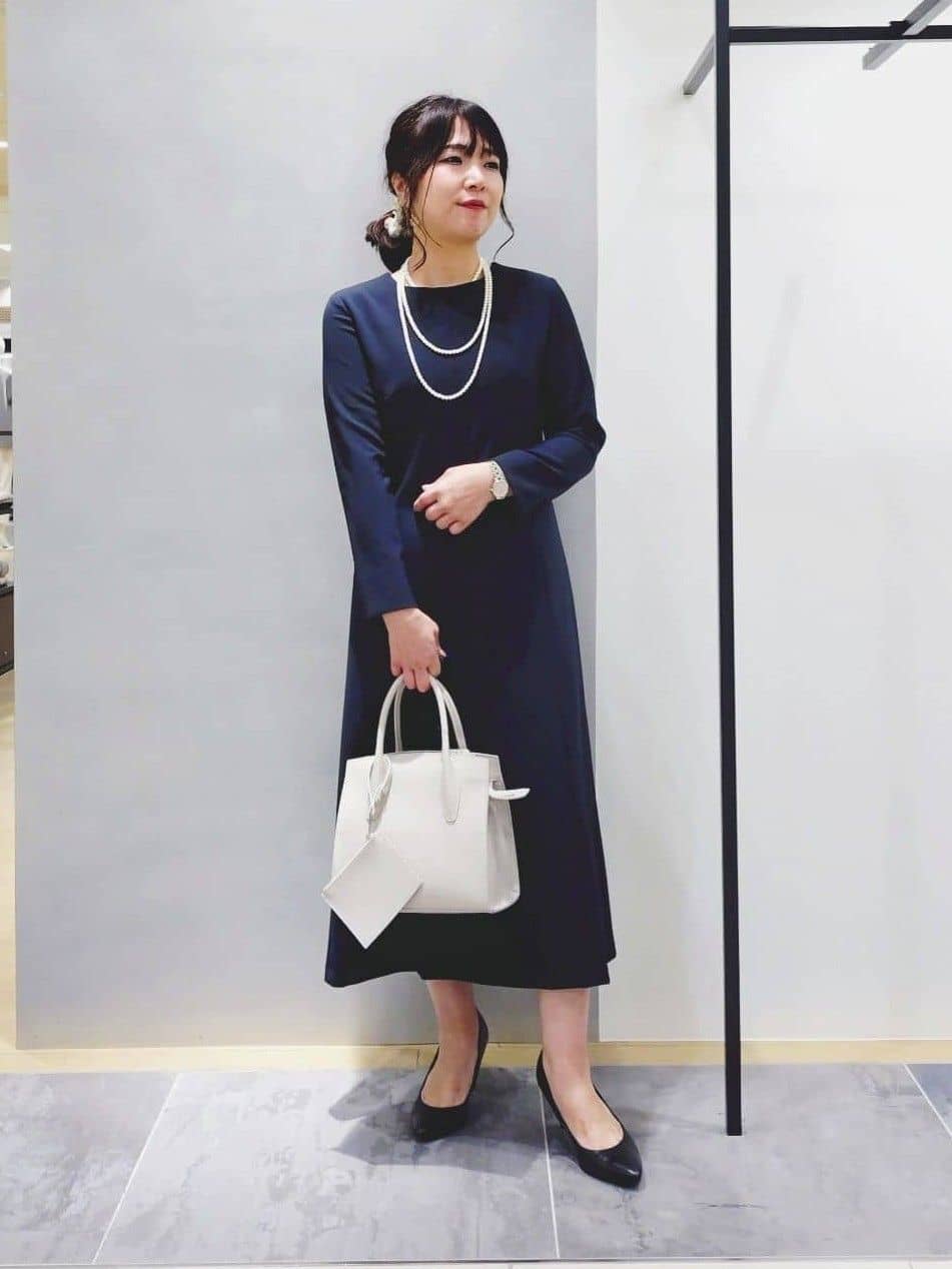 TOMOMIさんの「INDIVI｜【上品光沢／SETUP可能】切り替えデザインジャケット」を使ったコーディネート