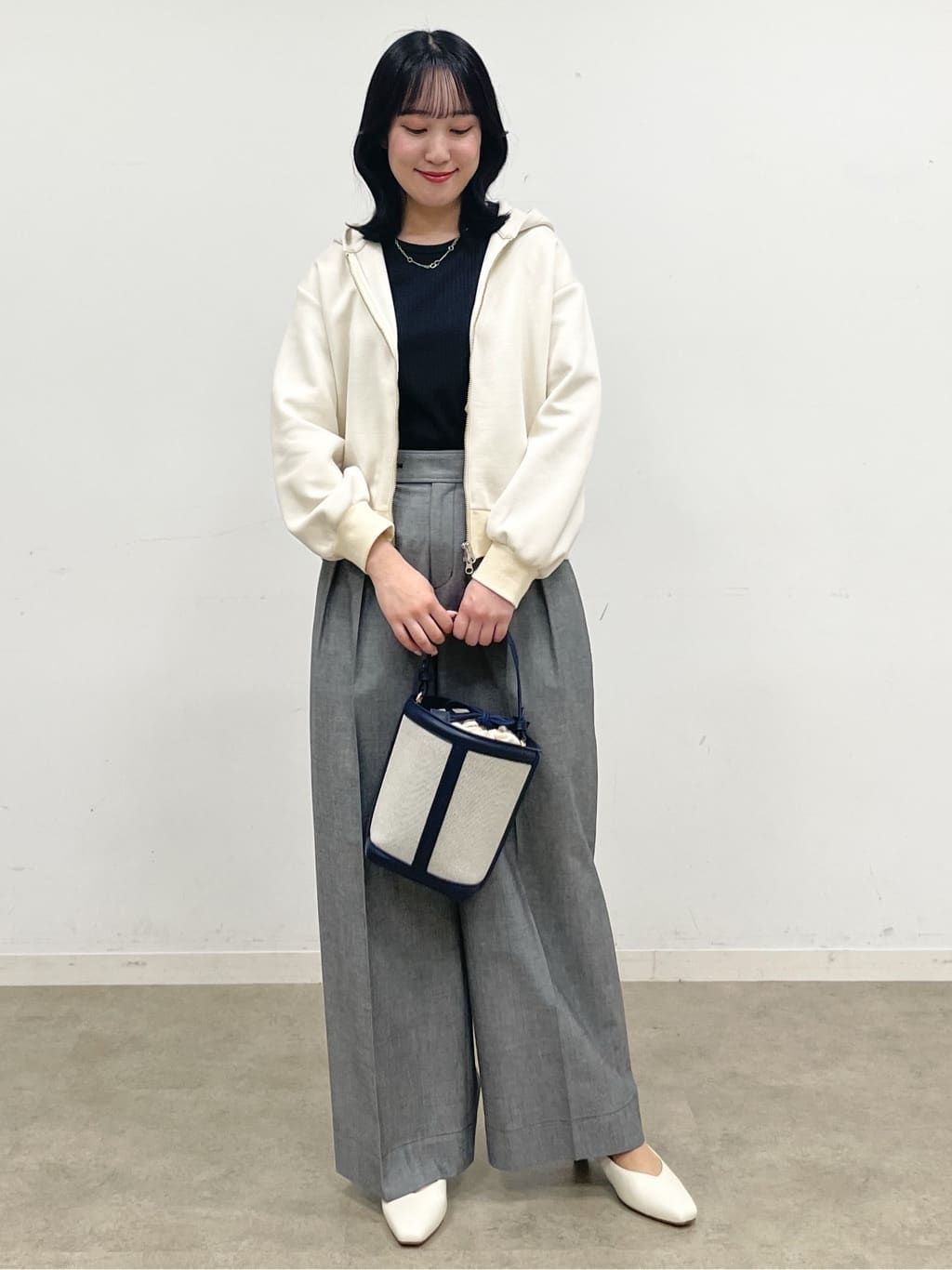 yukariさんの「Reflect｜ダブルジップドロップショルダーパーカー」を使ったコーディネート