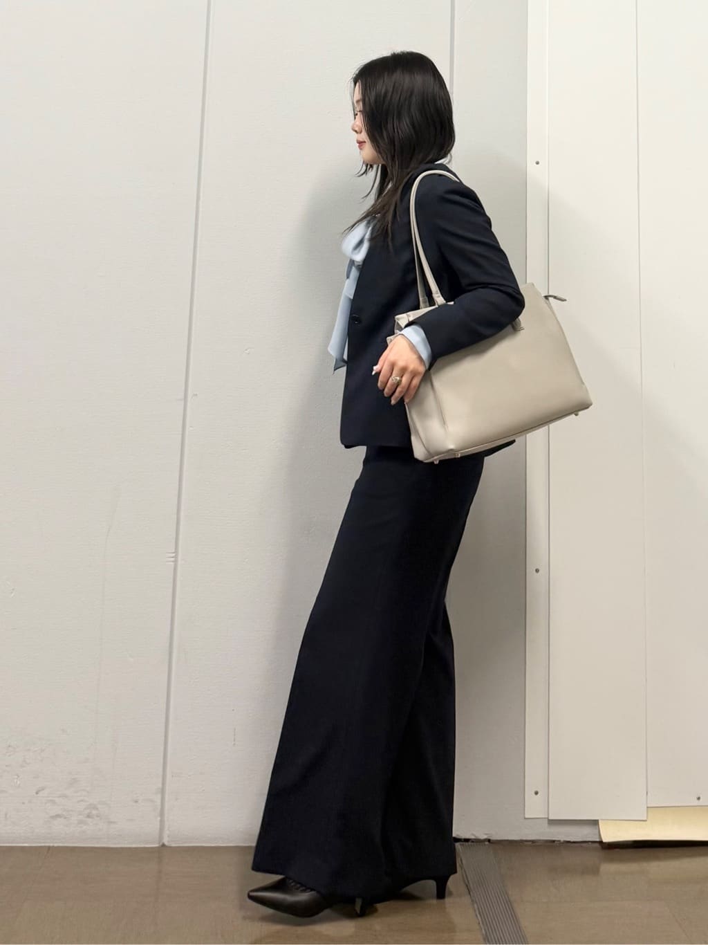 mizukiさんの「INDIVI｜【洗える／通勤／スーツ】メランジストレッチ ノーカラージャケット」を使ったコーディネート