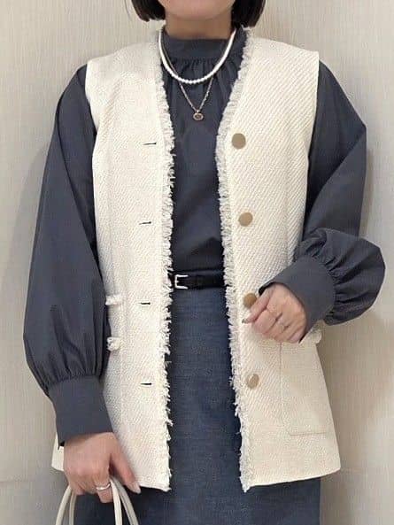 naokoさんの「UNTITLED｜【オンオフ使える】スラブツイード ジレ」を使ったコーディネート