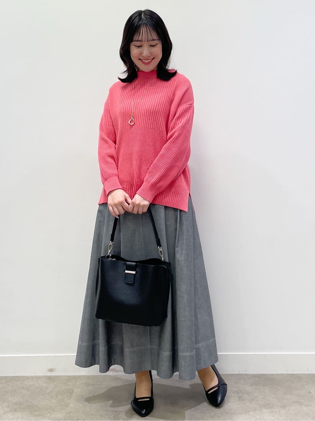 yukariさんの「Reflect｜【腰周りカバー／長め丈】モックネックニットプルオーバー」を使ったコーディネート