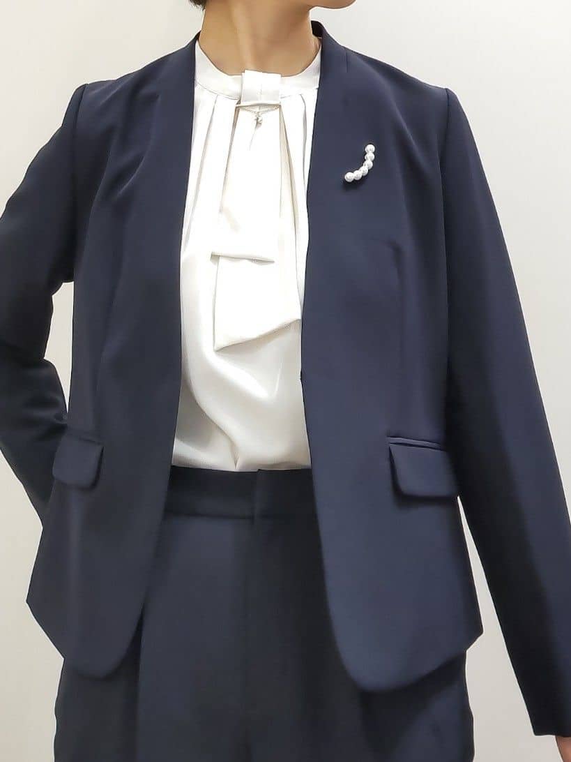 やまちゃんさんの「grove｜【マシンウォッシュ／防シワ/SS-3L】ストレッチノーカラージャケット」を使ったコーディネート