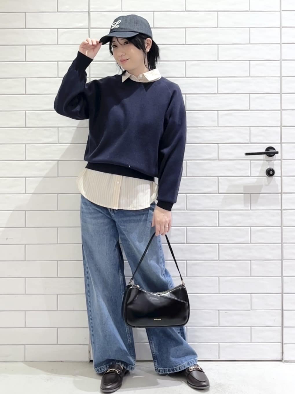 しおりさんの「OPAQUE.CLIP｜スウェットライクニット【洗濯機OK】」を使ったコーディネート