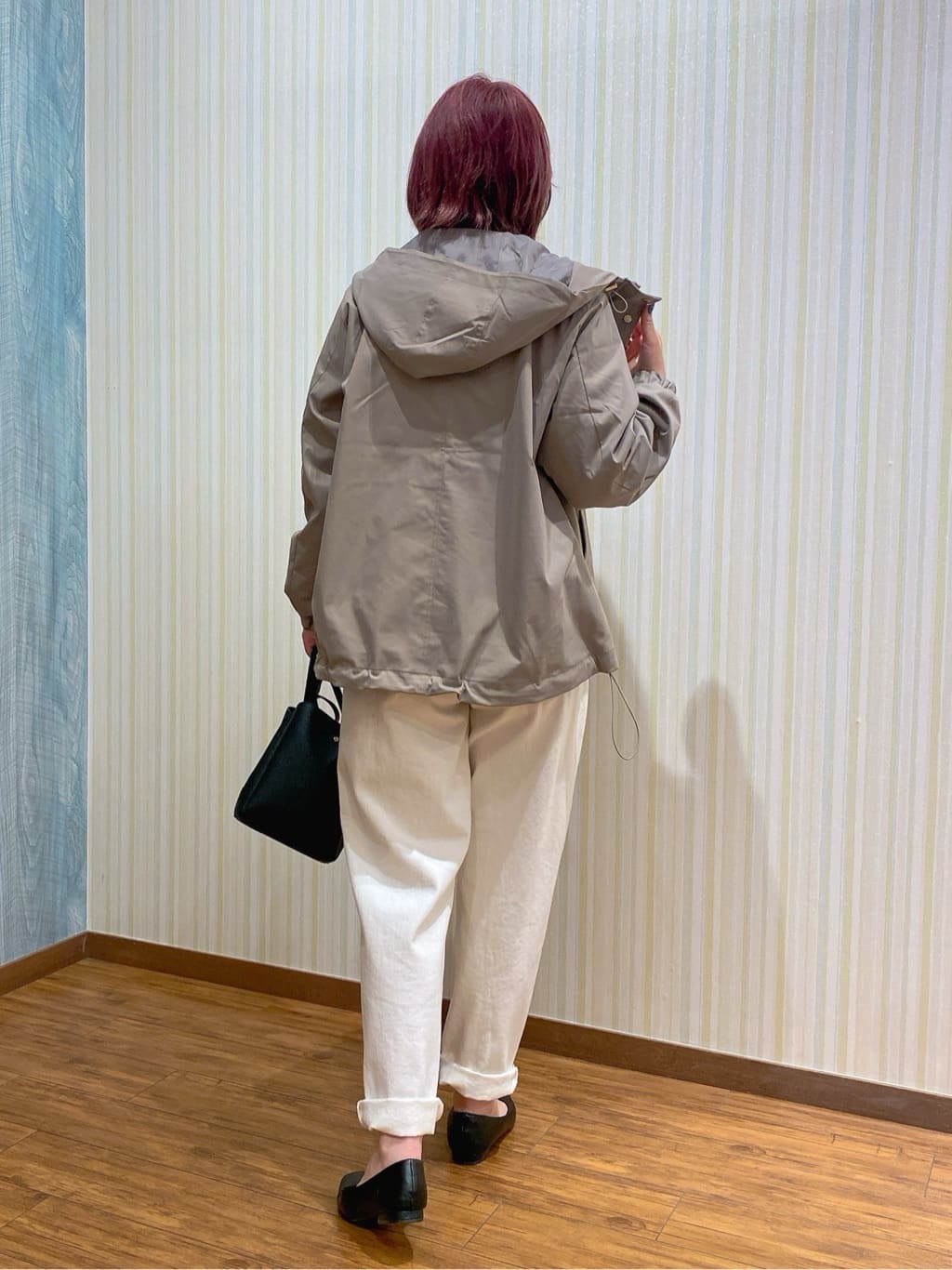 ayaさんの「SHOO･LA･RUE｜編み柄が上品 ラメ配色透かし編みカーディガン」を使ったコーディネート
