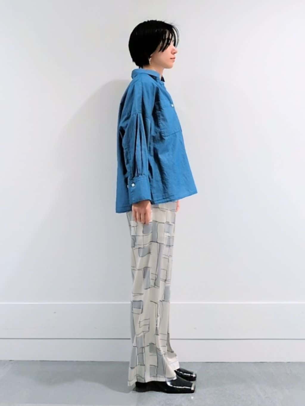 ミズタさんの「UNTITLED｜【古畑星夏さん着用/ロゴ/プリント】グラフィックTシャツ」を使ったコーディネート