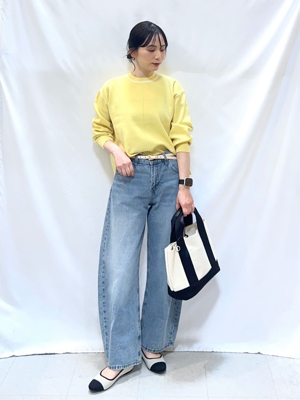 𝐇𝐢𝐫𝐨𝐦𝐢さんの「SHOO･LA･RUE｜【洗濯機可/S-LL】軽やかなパイピングがポイント スウェットライクニット」を使ったコーディネート