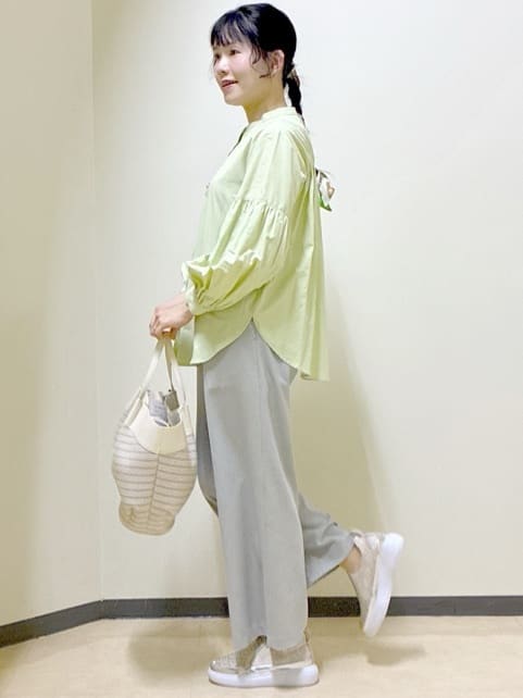  beni_gingerさんの「Reflect｜【レイヤードにおすすめ◎】バンドカラーボリュームスリーブシャツ」を使ったコーディネート
