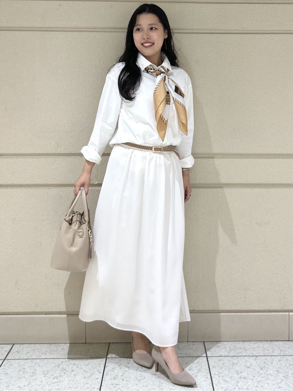 Momokaさんの「COUP DE CHANCE｜【手洗い可／日本製】ベーシックシャツ」を使ったコーディネート