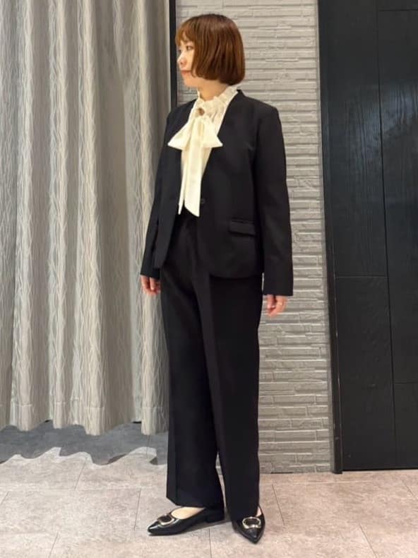 ga_riさんの「THE SHOP TK｜【通勤スタイルに】ダブルクロス ノーカラージャケット/セットアップ可」を使ったコーディネート