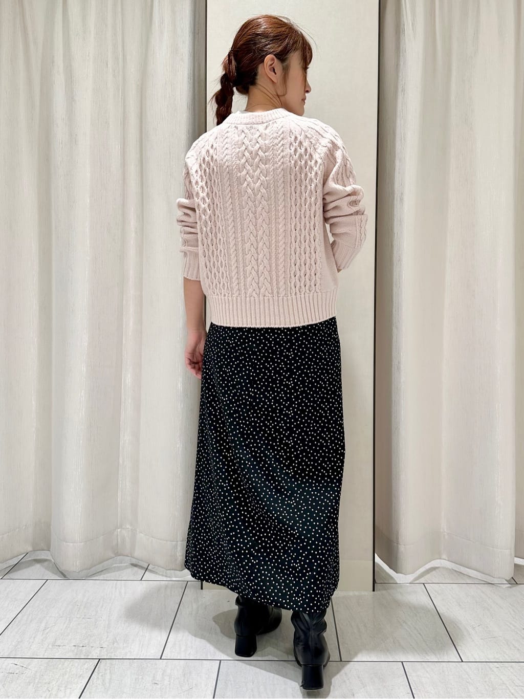 komiさんの「UNTITLED｜【洗える】スポンディッシュ ケーブル柄ニット」を使ったコーディネート