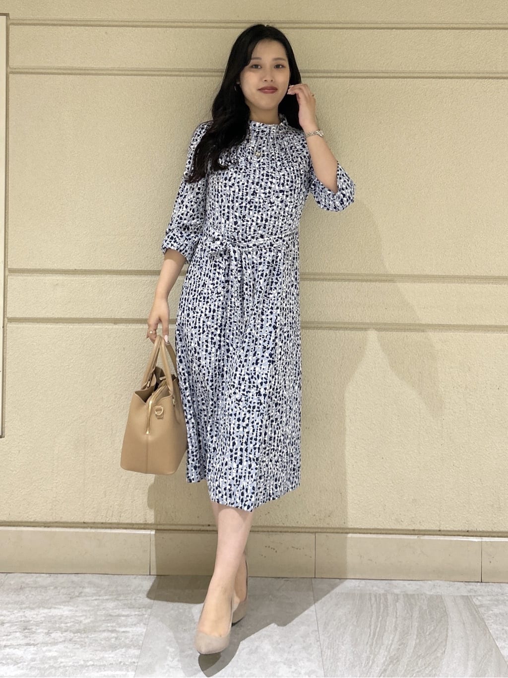 Momokaさんの「COUP DE CHANCE｜【手洗い可／日本製】エレガントワンピース」を使ったコーディネート