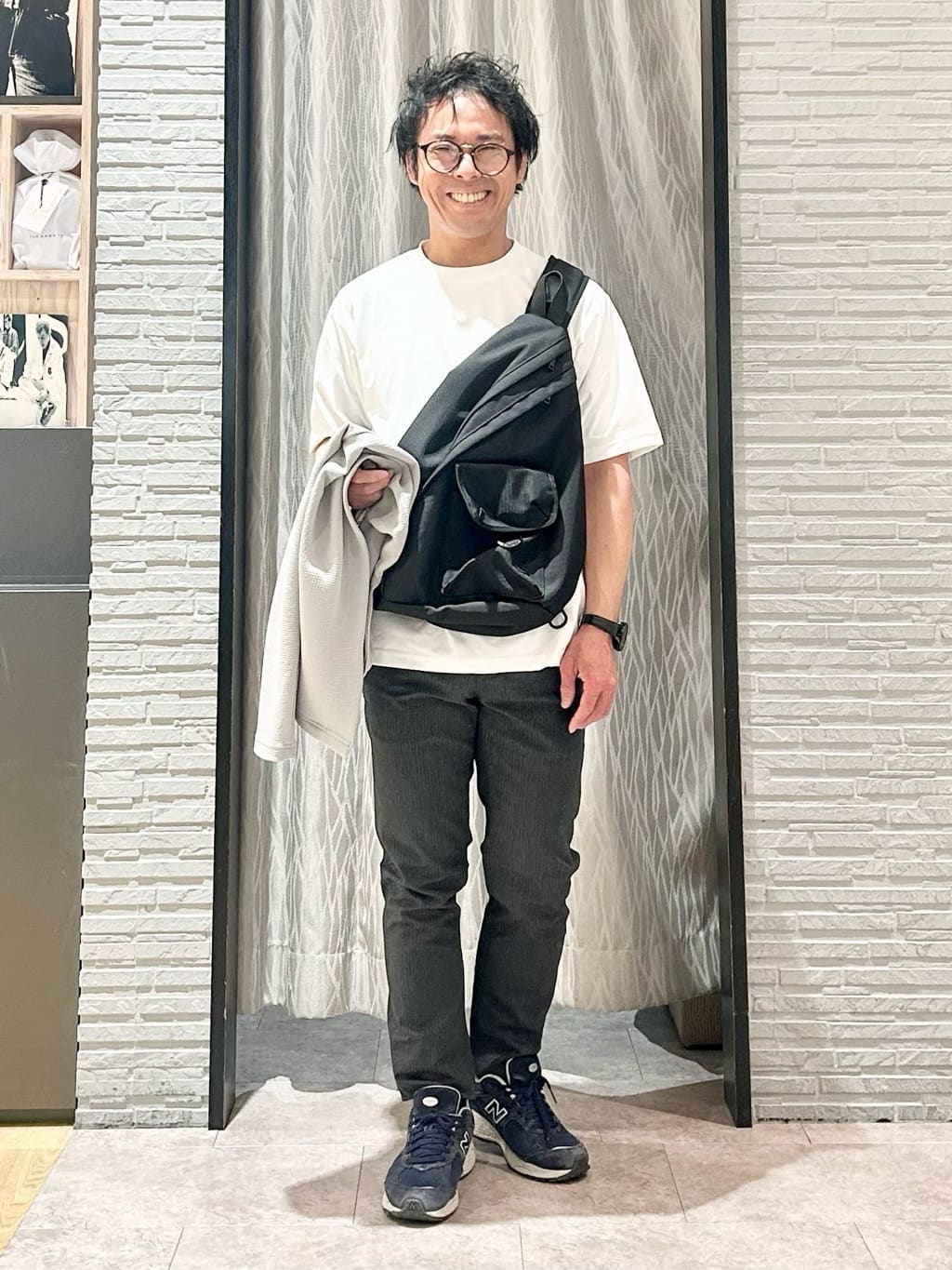 KENJI Iさんの「THE SHOP TK｜【2点セット】カーディガン＋半袖Tシャツ 洗濯機OK」を使ったコーディネート