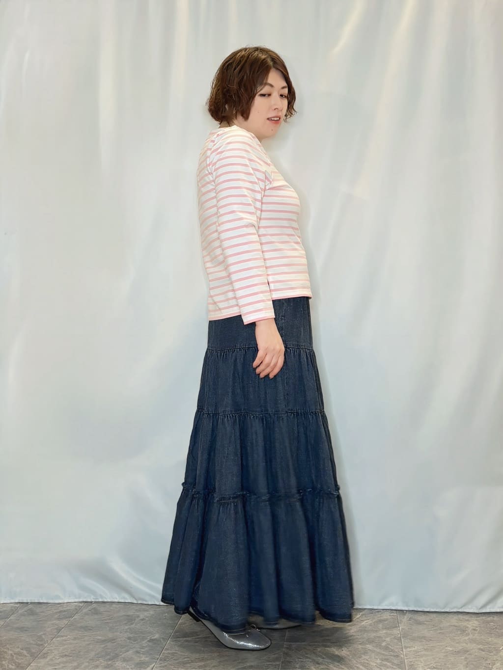 たみさんの「SHOO･LA･RUE｜【防風/撥水/S-LL】お顔回りすっきり見え　Vネックバルーンブルゾン」を使ったコーディネート