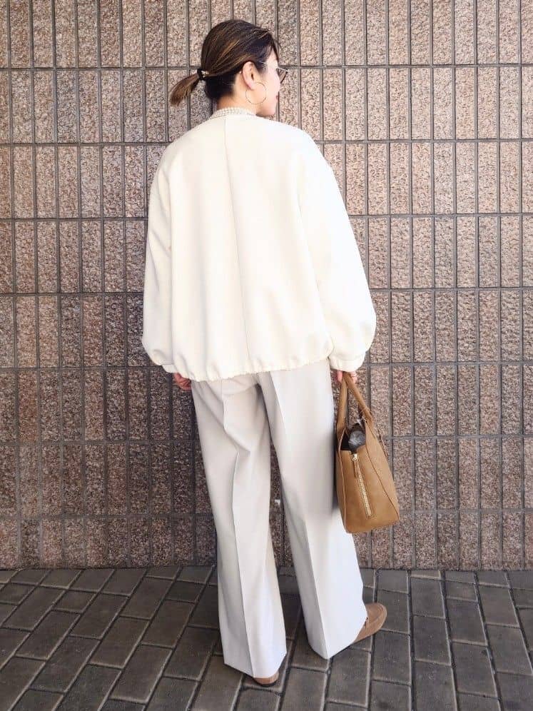 MUTSUKOさんの「UNTITLED｜【花柄/洗える】ボタニカルブラウス」を使ったコーディネート