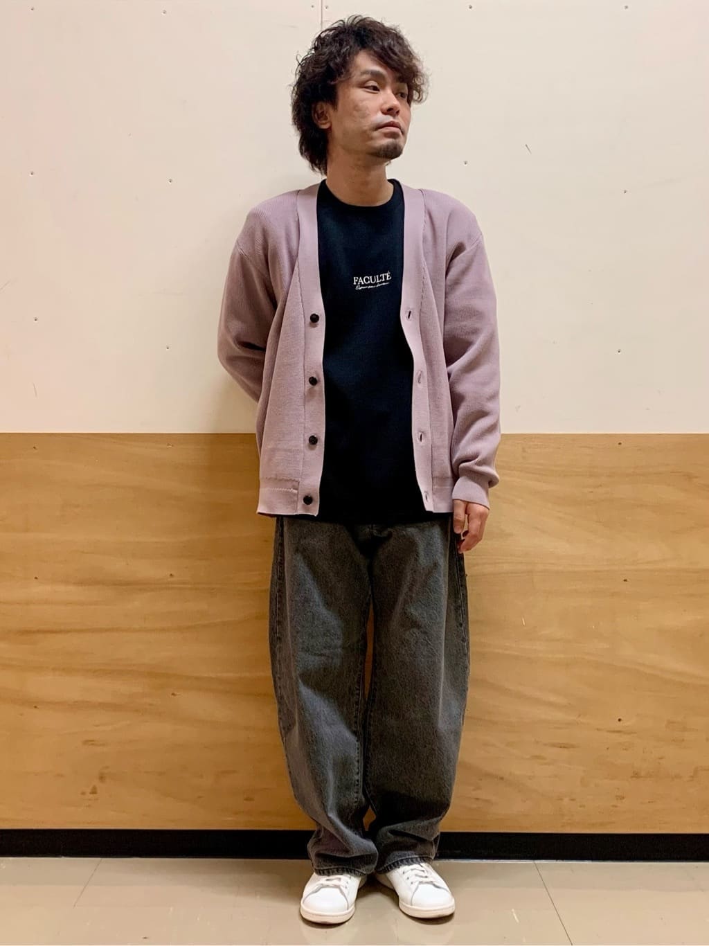 MATUさんの「THE SHOP TK｜【季節の変わり目に最適】ニットカーディガン ドライタッチ／軽量」を使ったコーディネート