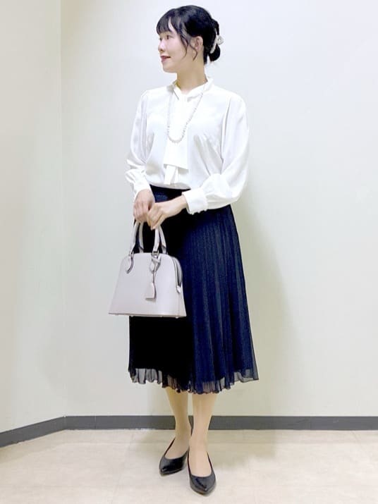  beni_gingerさんの「Reflect｜【きちんと見え／通勤／セレモニーにおすすめ◎】ドット柄ボウタイブラウス」を使ったコーディネート