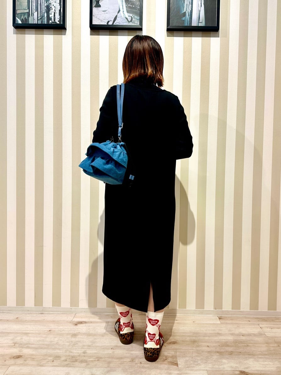 Hanさんの「SHOO･LA･RUE｜【絶妙なゆるピタ/洗濯機可】ちくちくしにくい リブタートルネック やわらかニット【CIRCRIC】」を使ったコーディネート