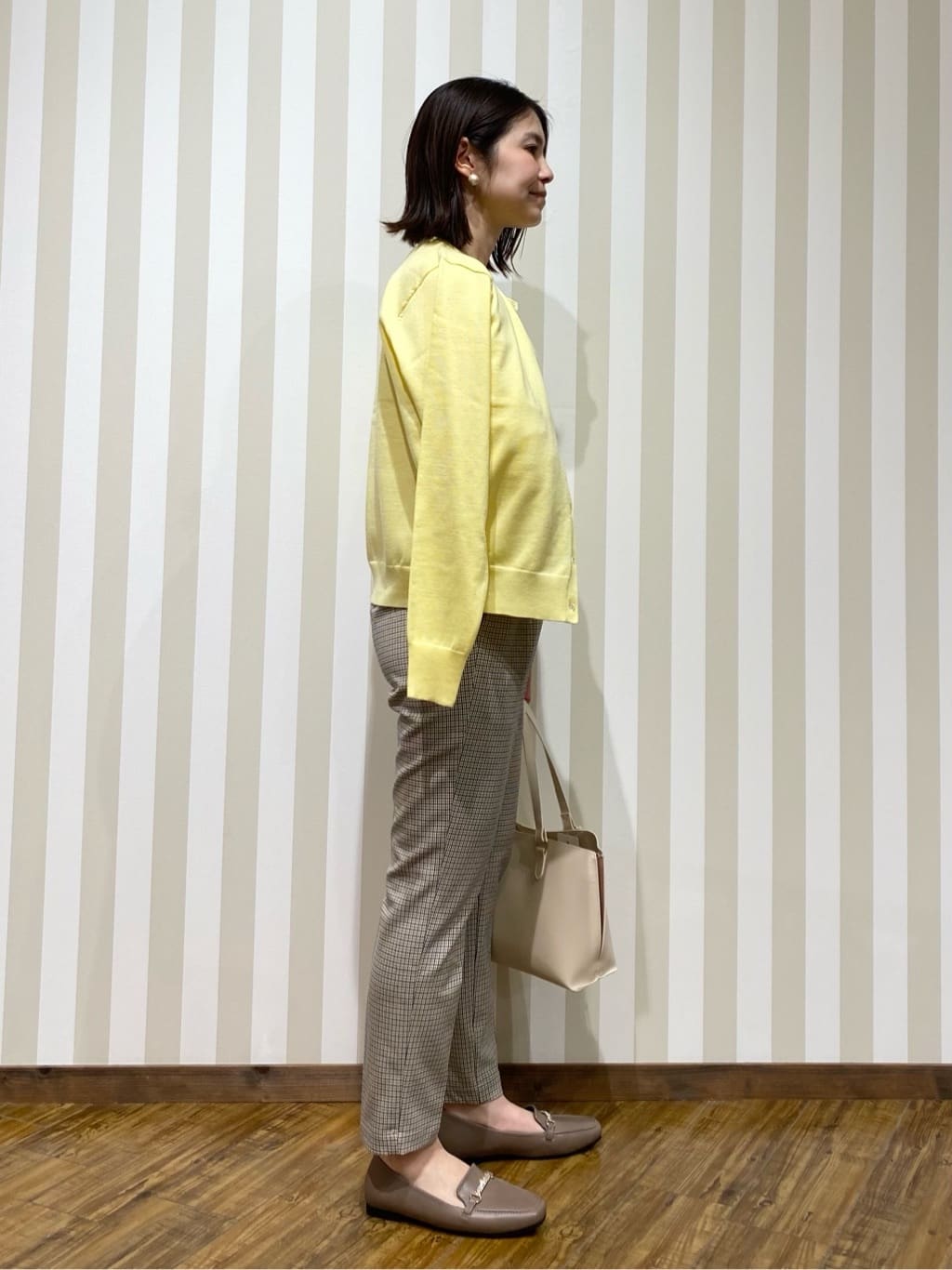 SAOさんの「SHOO･LA･RUE｜【洗濯機可/S-LL/アンサンブル可】結局、シンプル クルーネックニット」を使ったコーディネート