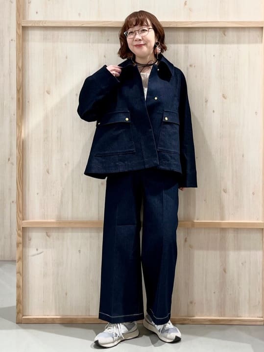 nakoさんの「THE SHOP TK｜大人かっこいい 軽やかデニム＆チノブルゾン」を使ったコーディネート