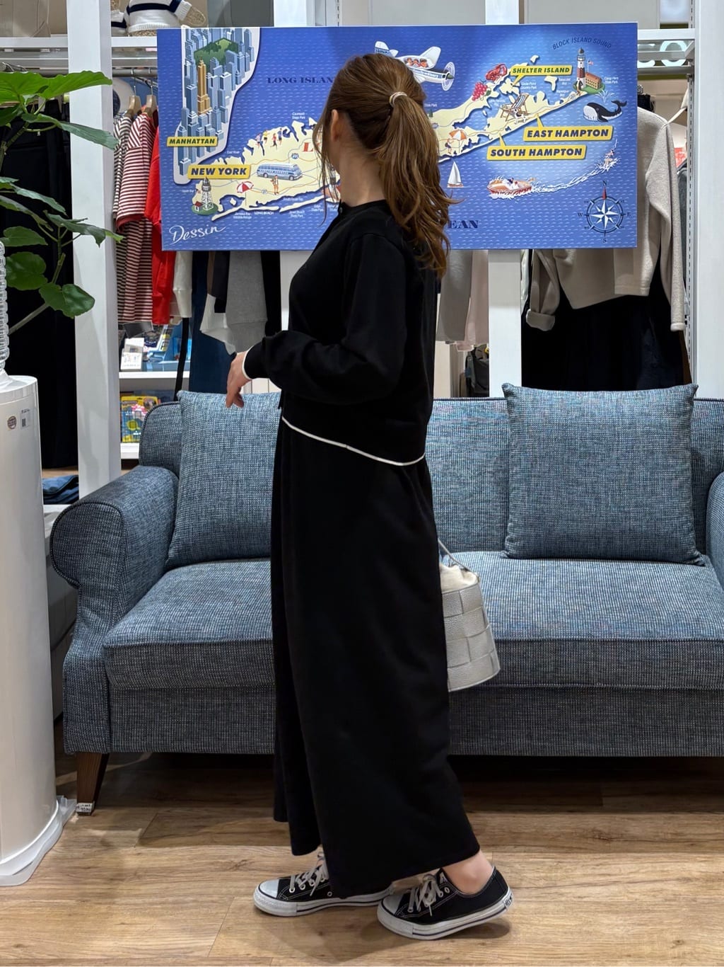 yuinaさんの「Dessin｜【2点セット・洗える】ニットカーディガン&times;ノースリーブワンピース」を使ったコーディネート