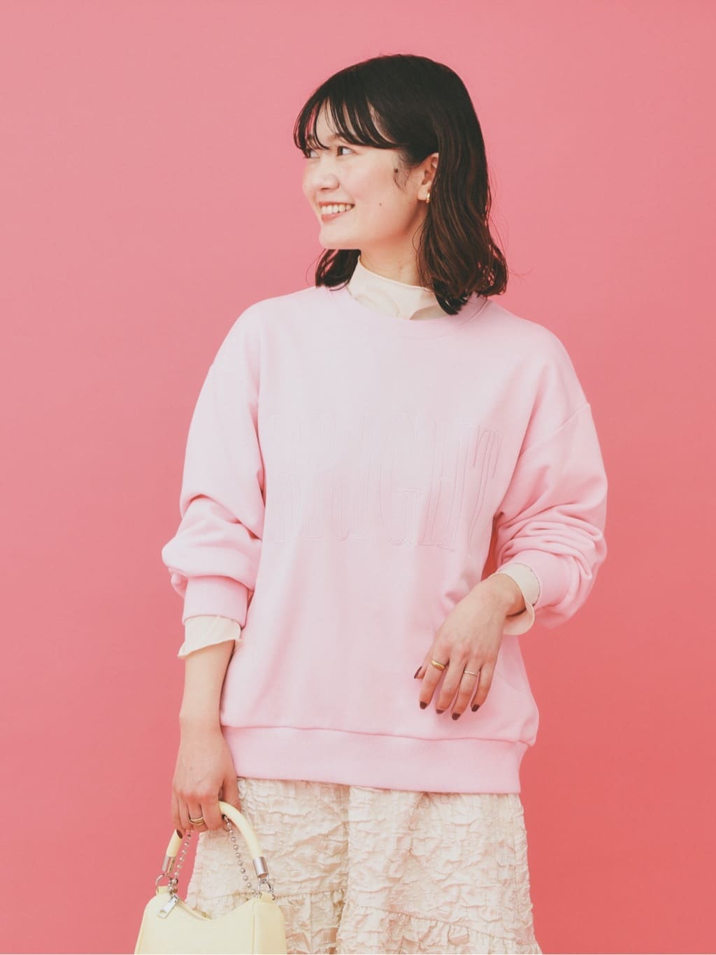 haruさんの「OPAQUE.CLIP｜ロゴ刺繍裏毛トップス【洗濯機OK】」を使ったコーディネート