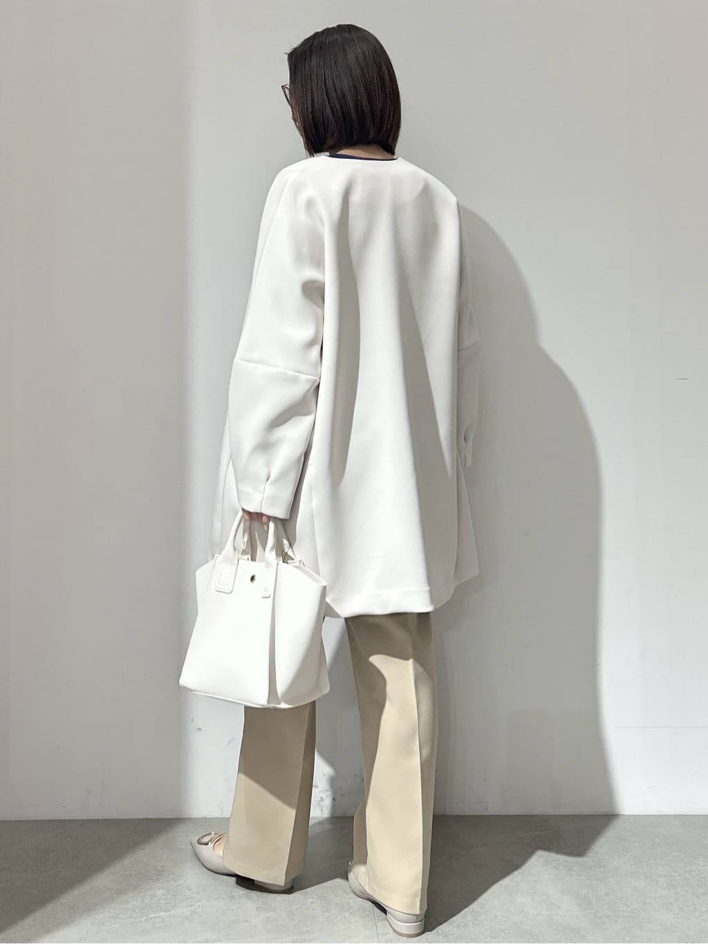 NAKAさんの「OPAQUE.CLIP｜フォルムスリーブミドルコート【洗濯機OK】」を使ったコーディネート