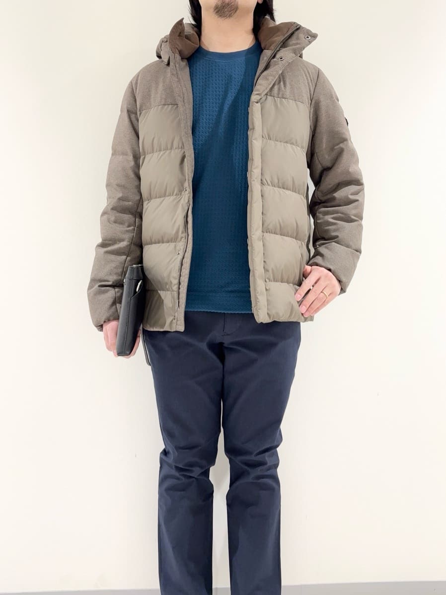 及川さんの「TAKEO KIKUCHI｜カラーコンビ ダウンブルゾン」を使ったコーディネート