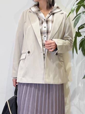 misakiさんの「SHOO･LA･RUE｜【洗濯機可/イージーケア/UV】オンオフ使える　ゆったりダブルジャケット」を使ったコーディネート