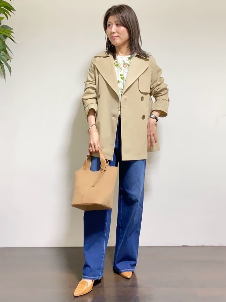 tomoさんの「UNTITLED｜【定番人気/はっ水/洗える】タスランショートトレンチコート」を使ったコーディネート