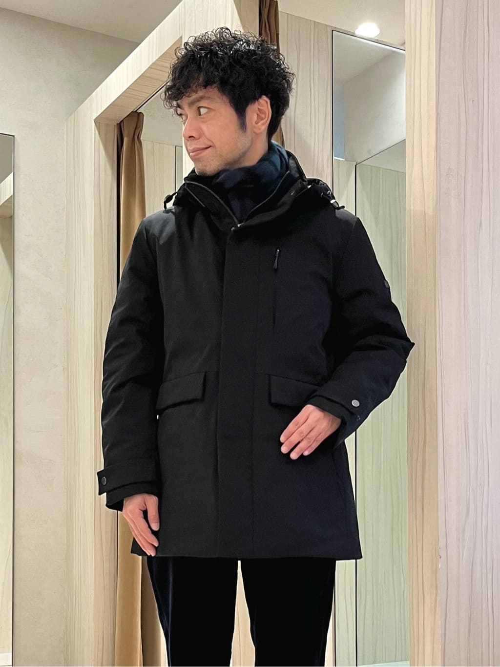 URAさんの「TAKEO KIKUCHI｜【抗菌防臭/シーズンレス】シアサッカーギンガムチェック ストレッチシャツ」を使ったコーディネート
