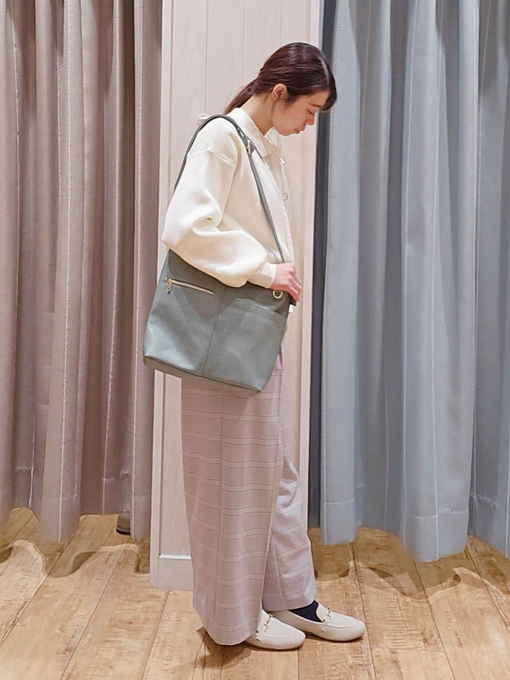 miyaさんの「SHOO･LA･RUE｜【洗える】ニットローファー」を使ったコーディネート