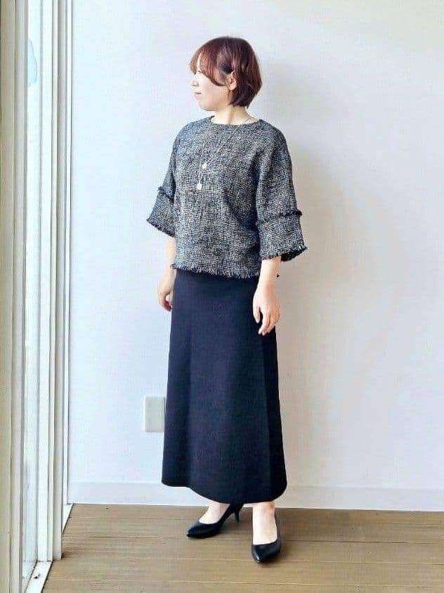 やじまさんの「UNTITLED｜◆【洗える】ツイードドルマンブラウス」を使ったコーディネート