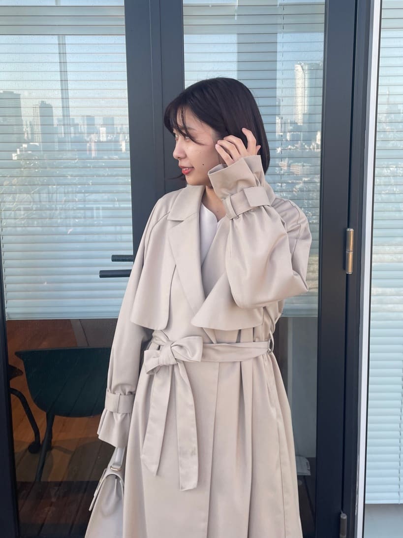 abeさんの「Couture brooch｜【ハレの日・通勤】レース袖タックフレアワンピース」を使ったコーディネート
