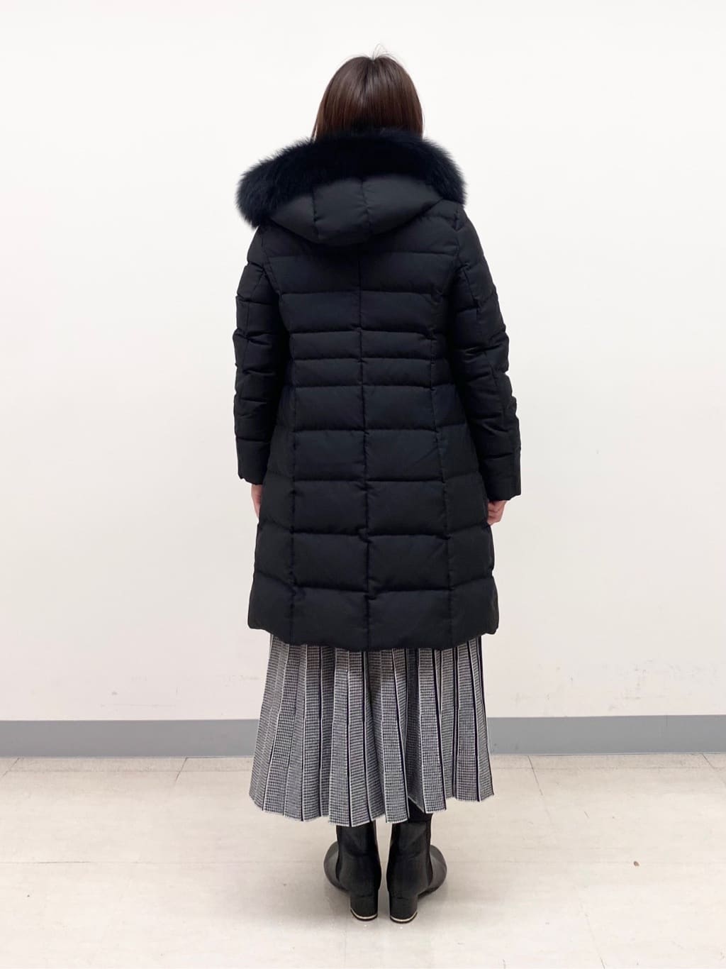 YUKARIさんの「INDIVI｜【名品／撥水／抗菌防臭】ロング丈リサイクルダウンコート」を使ったコーディネート