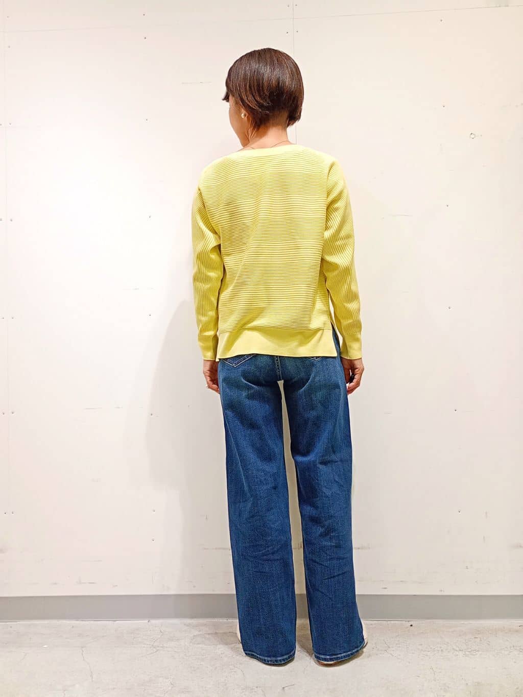 Kさんの「INDIVI｜【洗える／キレイ色】体型カバー無縫製ニット」を使ったコーディネート