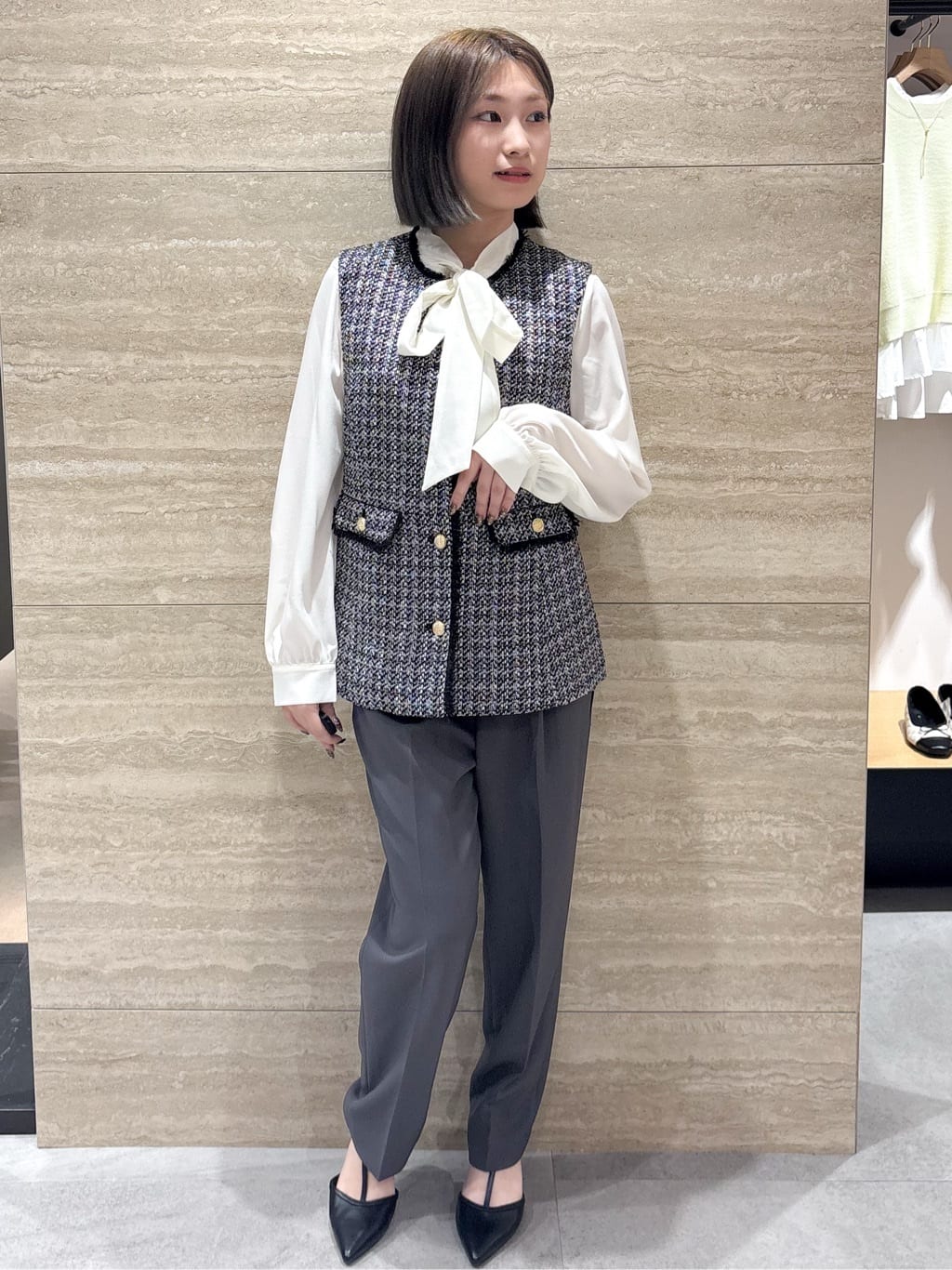 ふうかさんの「index｜ファンシーツイードペプラムジレ【洗える】」を使ったコーディネート