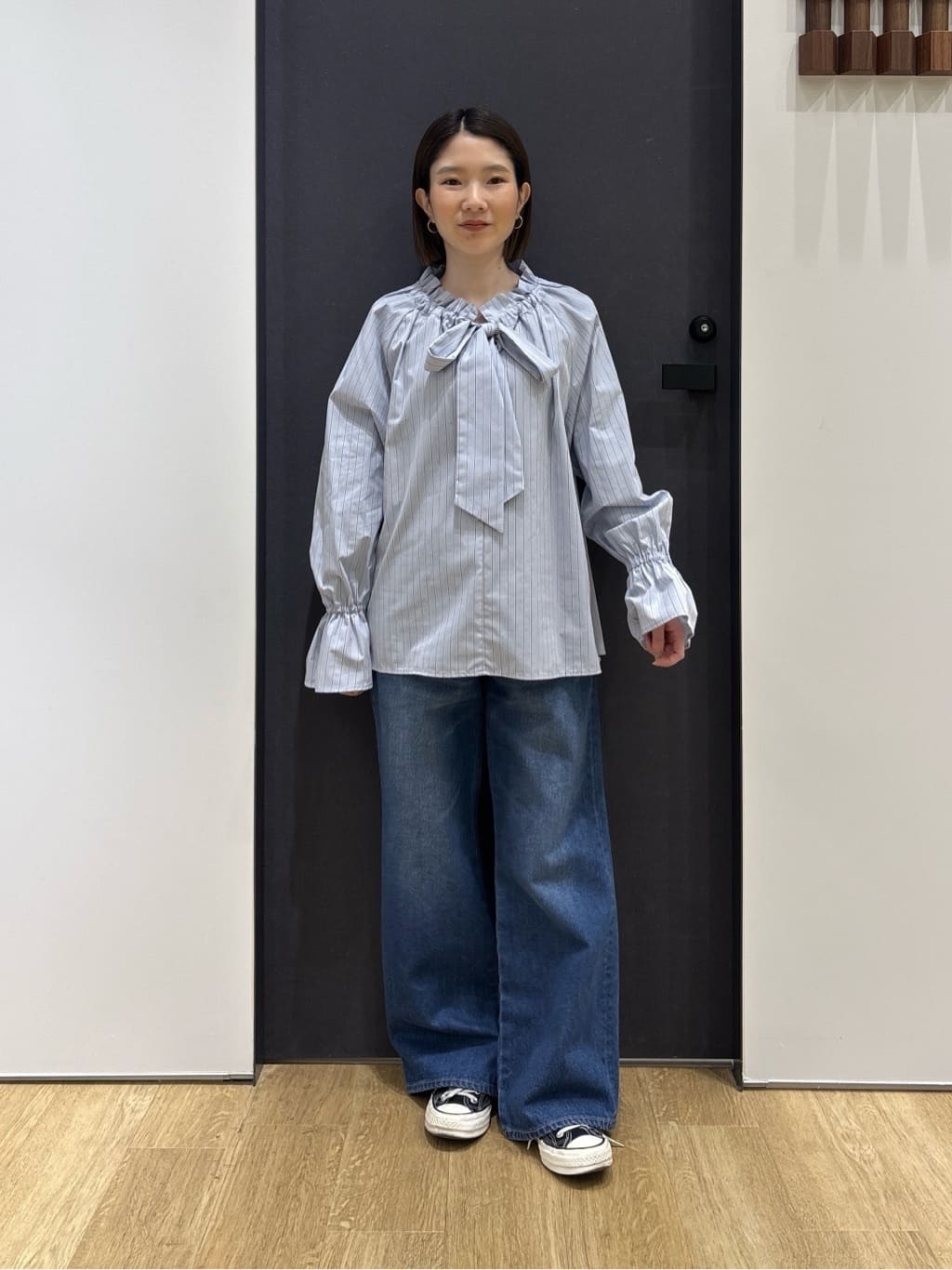 risaさんの「Dessin｜【洗える】フリルボウタイストライプブラウス」を使ったコーディネート
