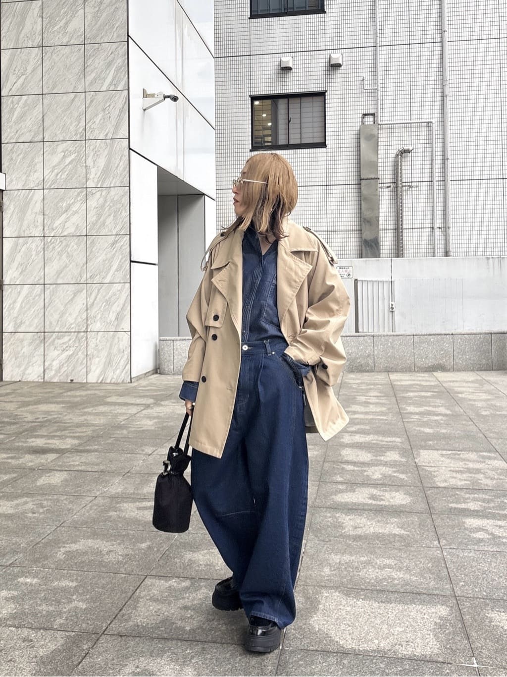 kotakiさんの「INDIVI｜【撥水】ボンディングショートトレンチ」を使ったコーディネート