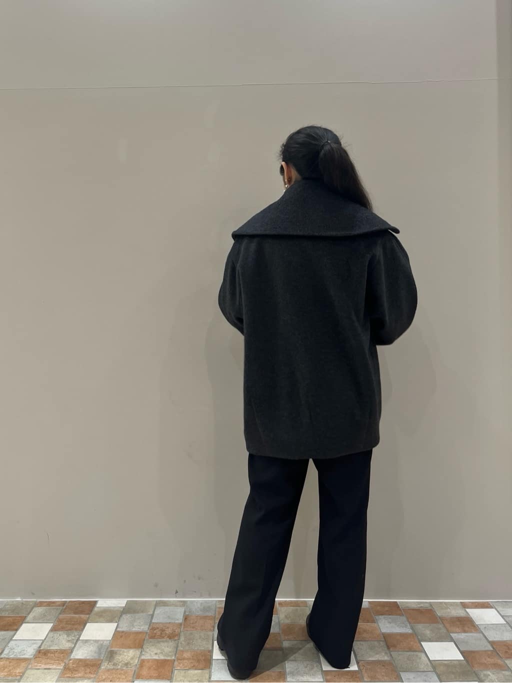 Uminoさんの「INDIVI｜【オケージョン／セレモニー対応】ラメニットベスト」を使ったコーディネート
