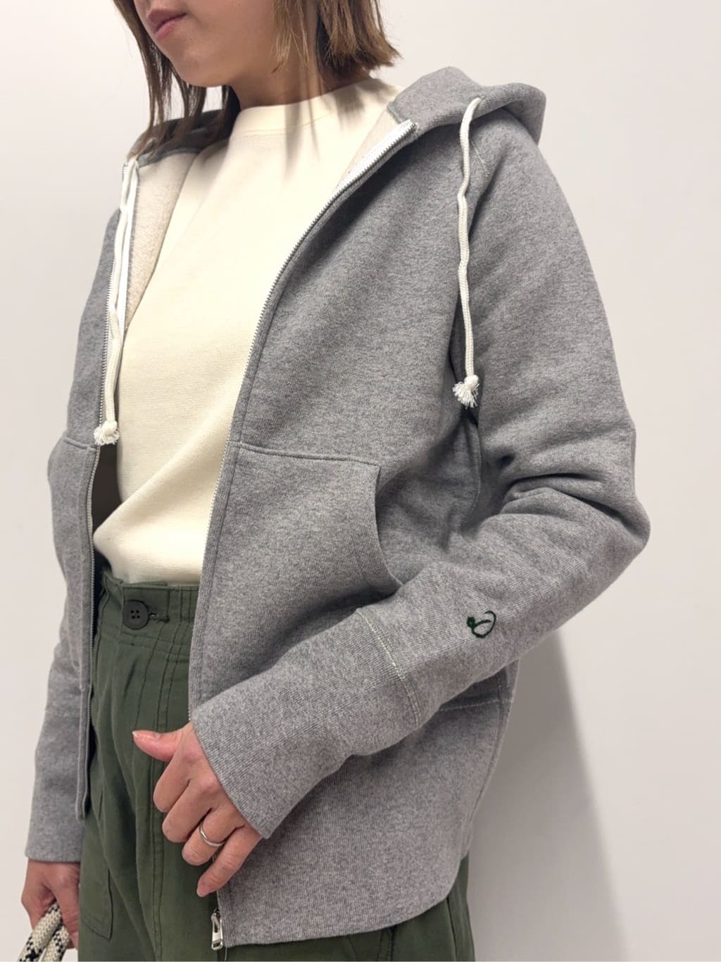 Nishijimaさんの「DRESSTERIOR｜◆【ウォッシャブル】コットンフルニードルニット」を使ったコーディネート