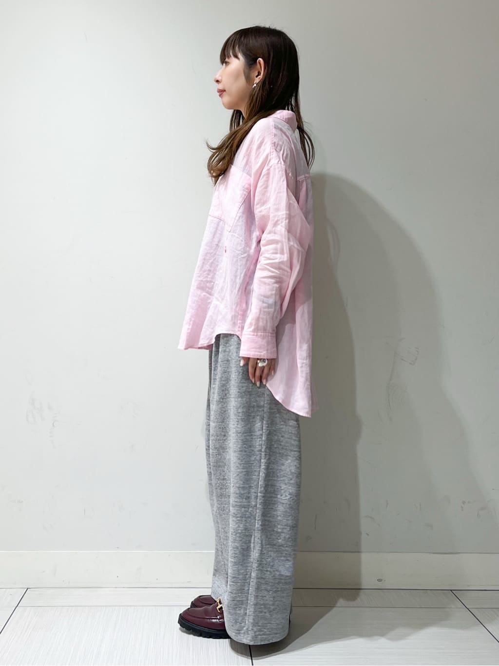 じゅんさんの「DRESSTERIOR｜【人気定番/ウォッシャブル】ガーメントダイラミーシャツ」を使ったコーディネート