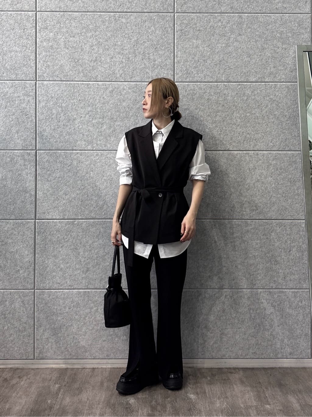 kotakiさんの「INDIVI｜Comfy SET UP｜ベルテッドジレ【セットアップ対応／通勤／カセット服／接触冷感／UVカット】」を使ったコーディネート