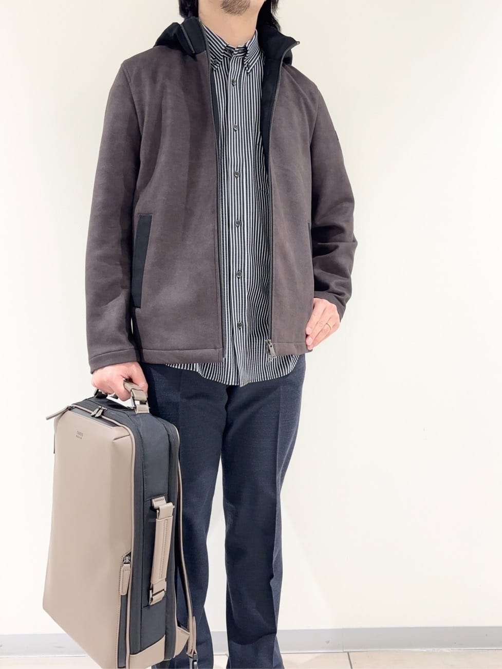 及川さんの「TAKEO KIKUCHI｜【JUST ONE LAYER】ダウンファブリック ジップアップ フード ブルゾン」を使ったコーディネート