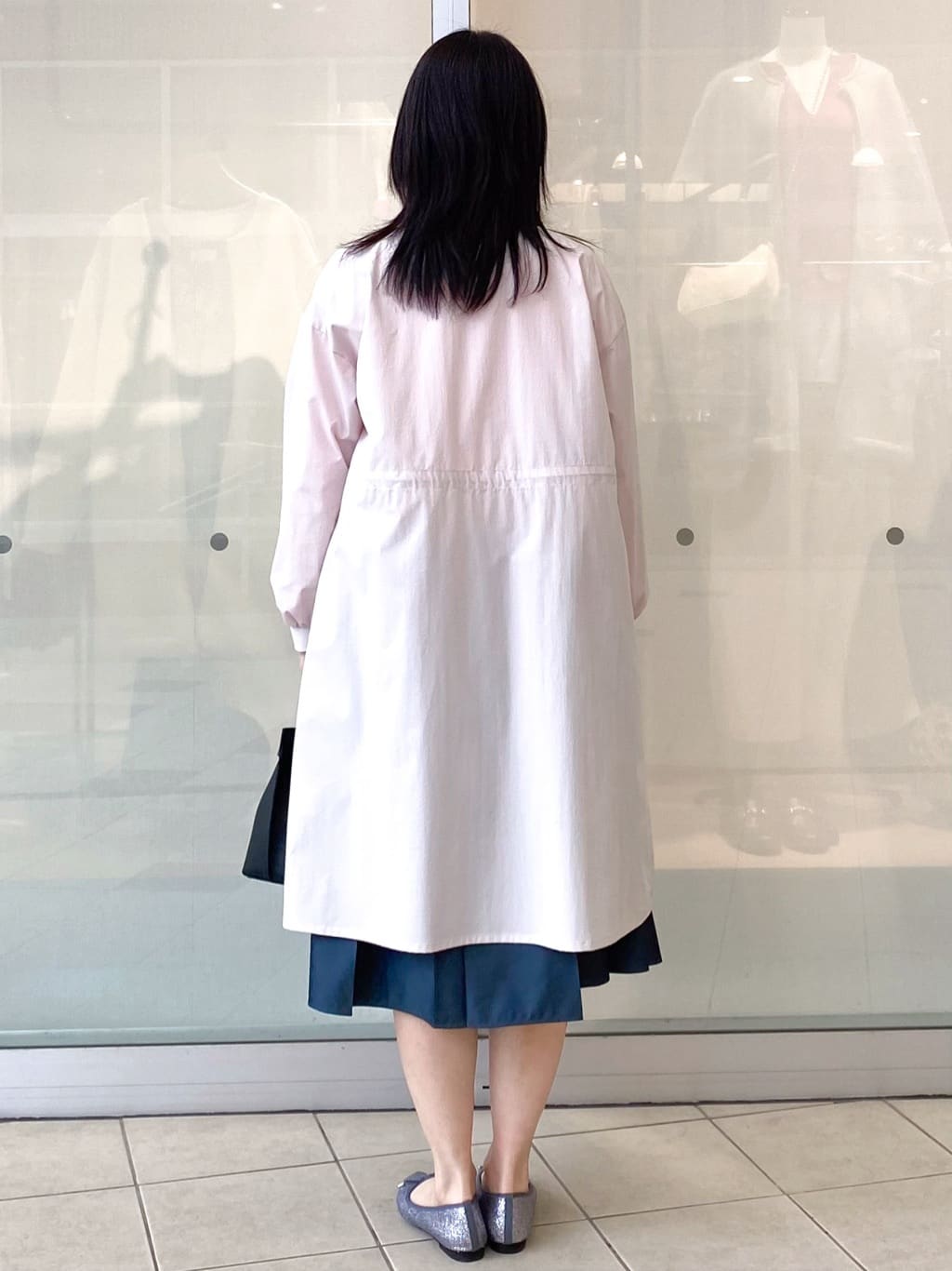 Jeanさんの「OPAQUE.CLIP｜ヴィンテージクロスノーカラーロングコート【洗濯機OK／ストレッチ／イージーアイロン】」を使ったコーディネート