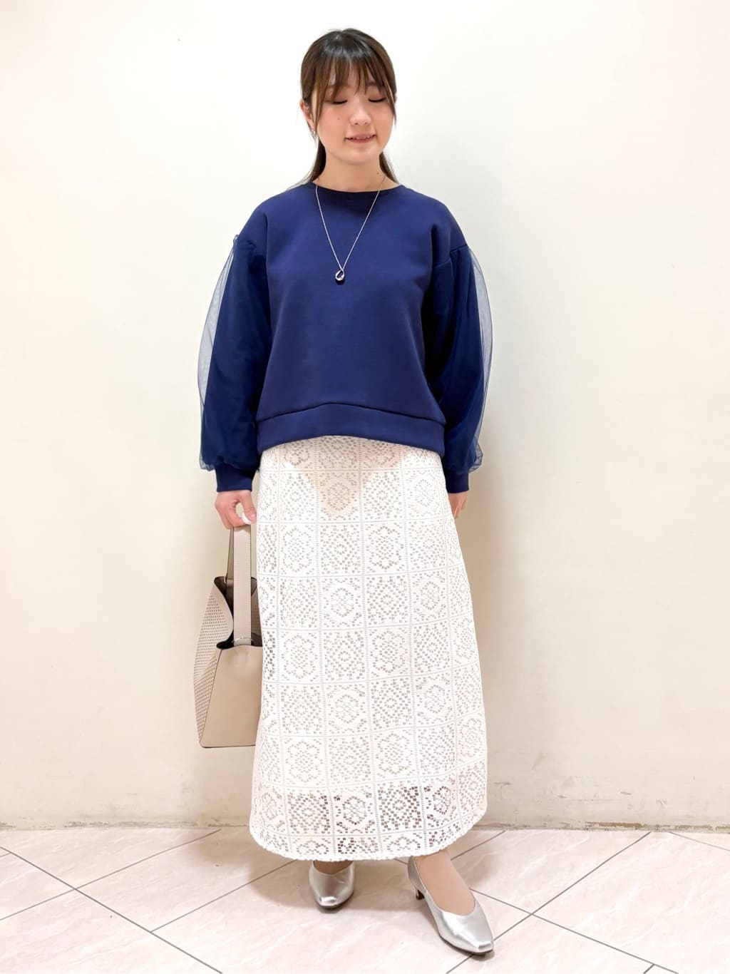 mikiさんの「Reflect｜チュールレイヤードスリーブプルオーバー」を使ったコーディネート