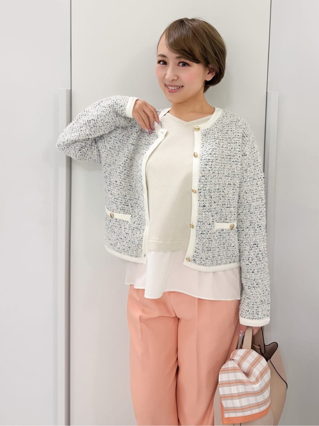 chiiさんの「COUP DE CHANCE｜【洗える】レイヤード風デザイントップス」を使ったコーディネート