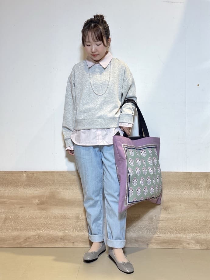 るねさんの「SHOO･LA･RUE｜【防花粉/洗濯機可/S-LL】ゆったり着られる 大人のテントフーディージャケット」を使ったコーディネート