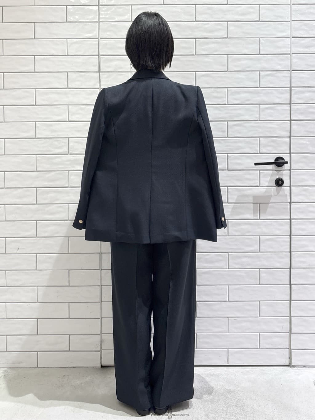 ayumiさんの「OPAQUE.CLIP｜金ボタンダブルブレストテーラードジャケット／セットアップ対応【洗える】」を使ったコーディネート